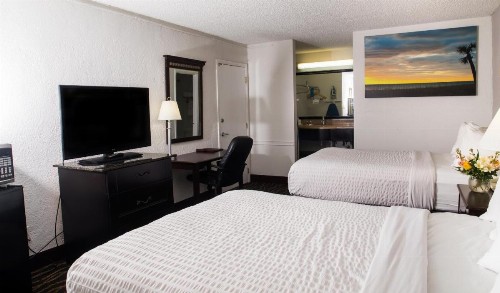 Days Inn by Wyndham Stuart - image 46