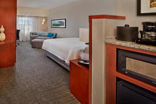 Courtyard by Marriott Stuart - image 18