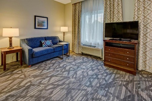 Hampton Inn & Suites Stuart-North - image 17