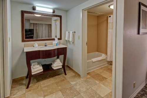 Hampton Inn & Suites Stuart-North - image 5