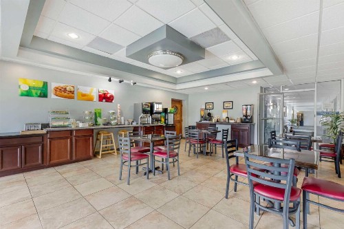 Quality Inn Downtown Stuart - image 16