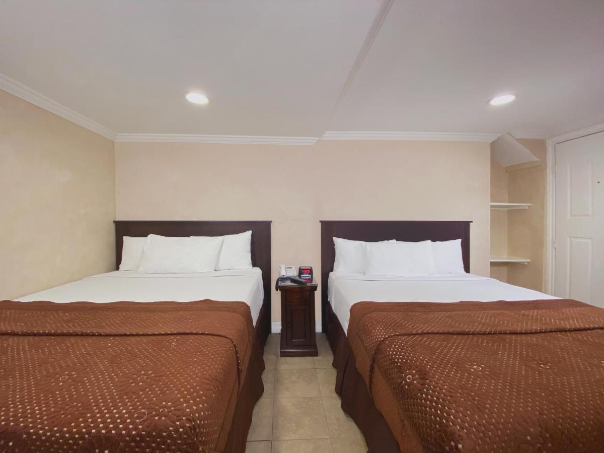 Nite Inn at Universal City - image 2