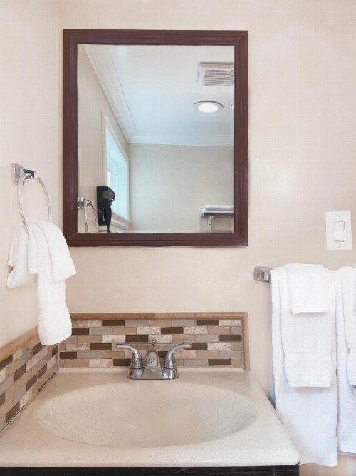 Nite Inn at Universal City - image 22