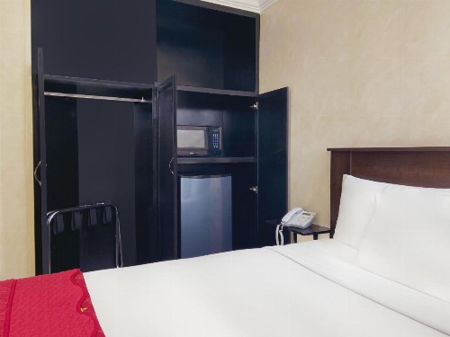 Nite Inn at Universal City - image 31