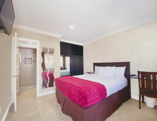 Nite Inn at Universal City - image 35