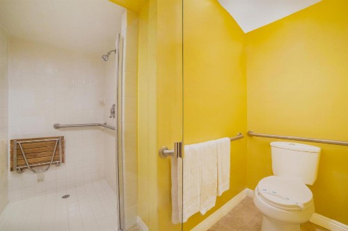 El Patio Inn - image 12