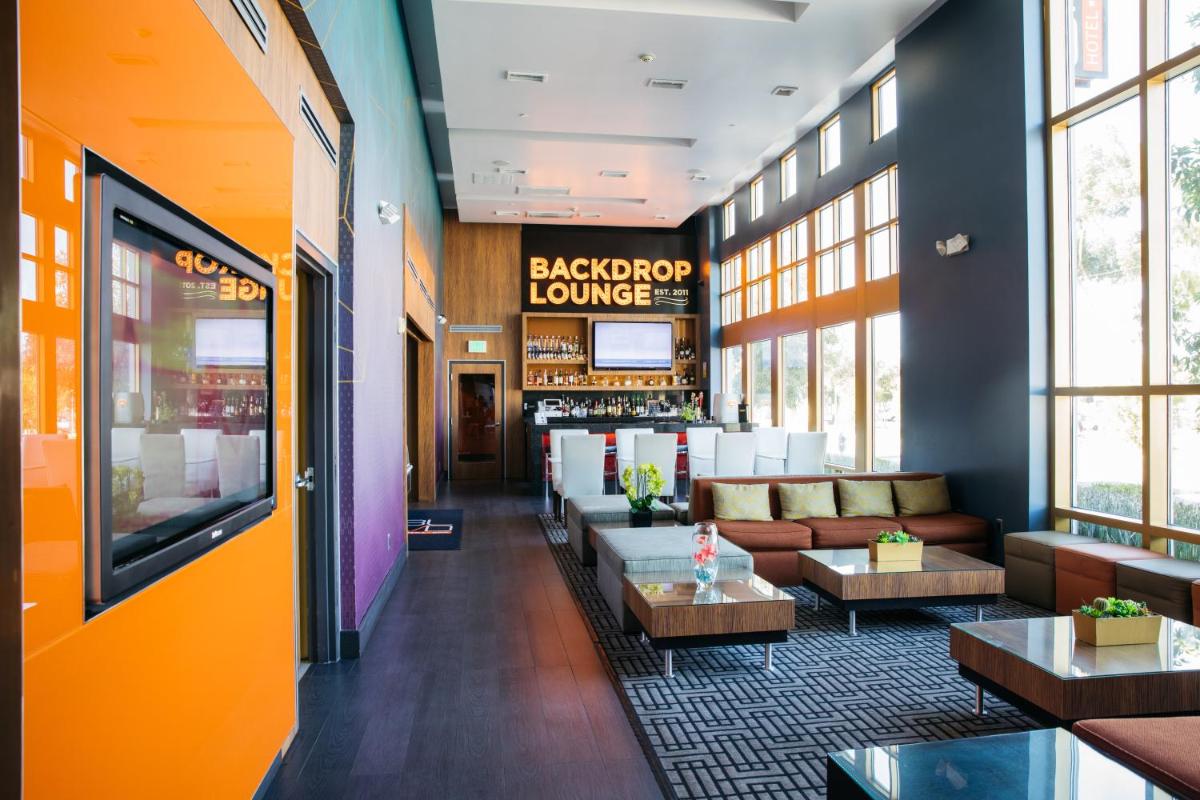 BLVD Hotel & Spa - Walking Distance to Universal Studios Hollywood - image 7