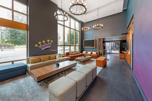 BLVD Hotel & Spa - Walking Distance to Universal Studios Hollywood - image 8