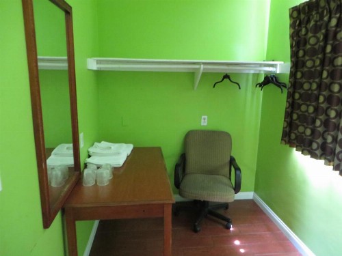 Park Motel - image 7