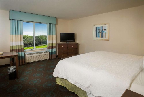 Hampton Inn & Suites Suisun City Waterfront - image 17