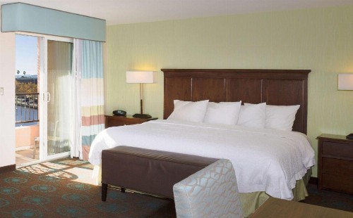 Hampton Inn & Suites Suisun City Waterfront - image 24