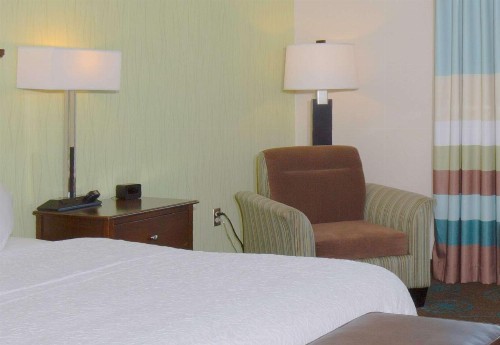 Hampton Inn & Suites Suisun City Waterfront - image 27