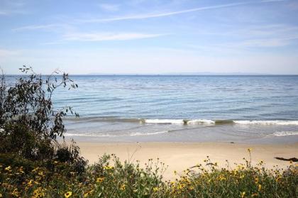 Summerland Beach Retreat