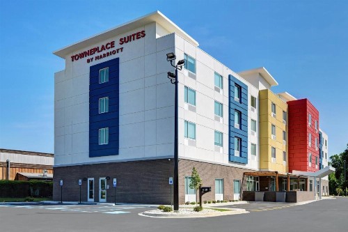 TownePlace Suites by Marriott Sumter - image 1