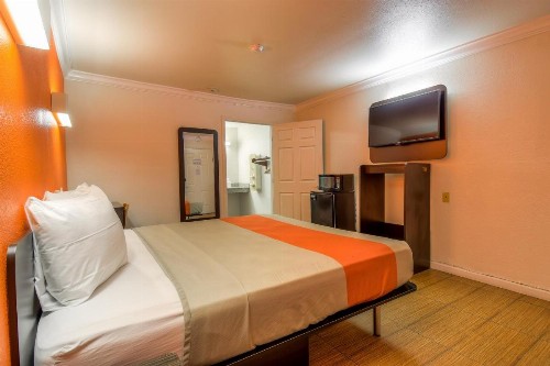 Motel 6-Menifee CA - image 34
