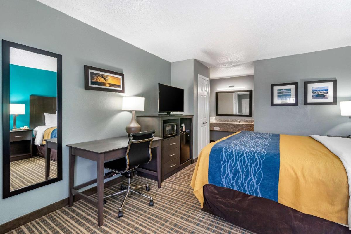Comfort Inn Sun City Center-Tampa South - image 5