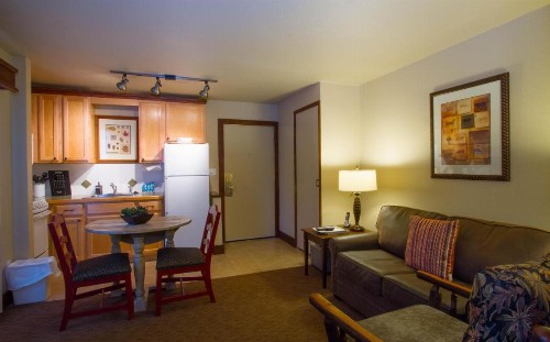 Elkhorn Village - image 10