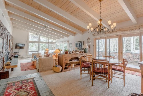 Saddle Road Home with Sun Valley Amenities