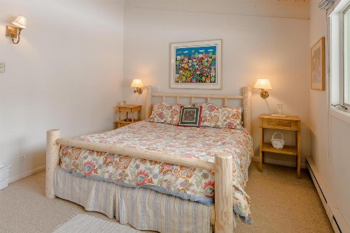 Saddle Road Home with Sun Valley Amenities - image 26