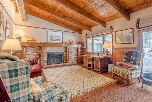 Saddle Road Home with Sun Valley Amenities - image 28