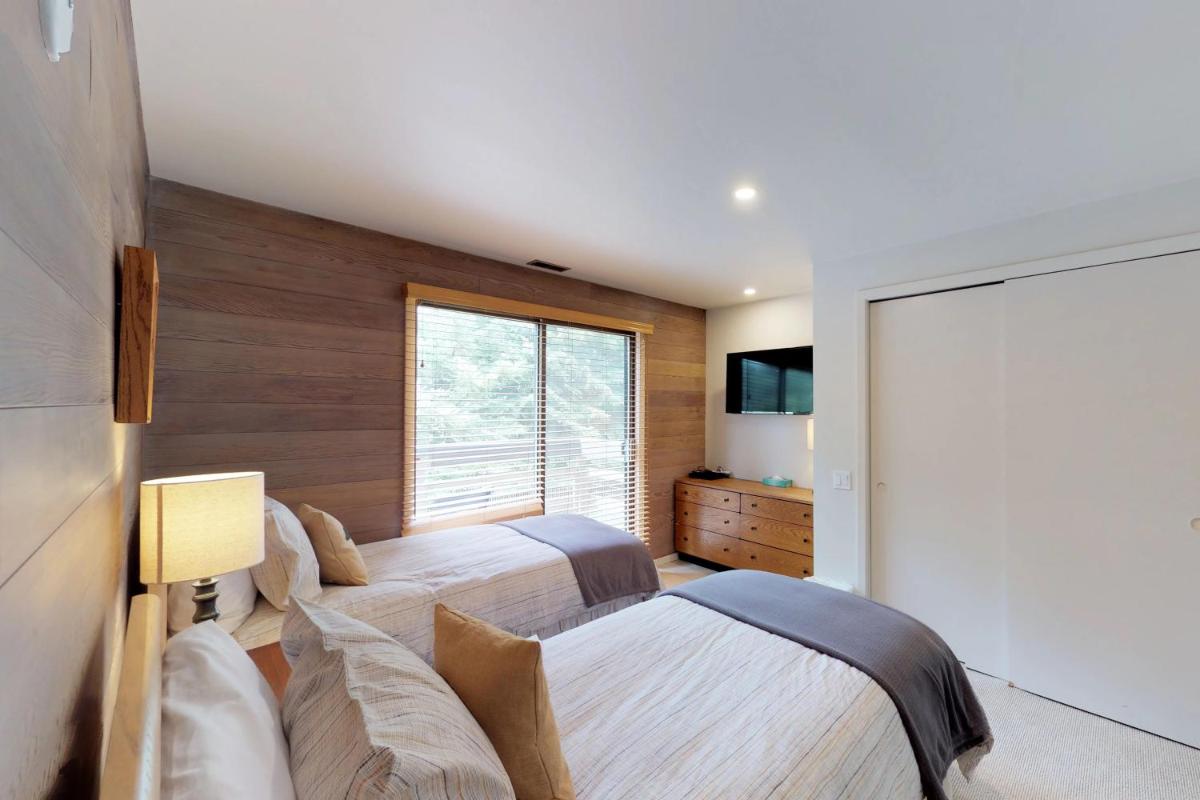 Tranquil Family Retreat - image 6