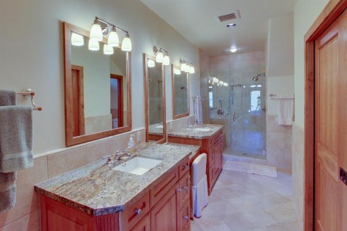 Legends - Simply Perfect Elkhorn Retreat - image 10