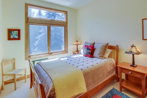 Legends - Simply Perfect Elkhorn Retreat - image 9