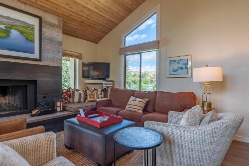 Wildflower Penthouse with Baldy Views - image 24