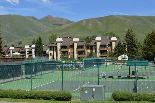 Wildflower Penthouse with Baldy Views - image 34