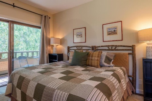 Wildflower Penthouse with Baldy Views - image 35