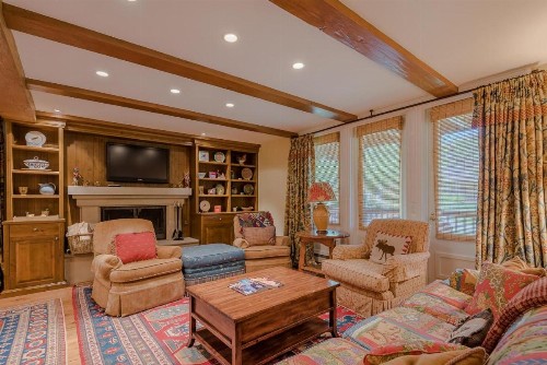 Lodge Apartments with Sun Valley Amenities - image 6