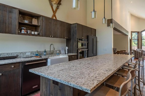 Snowcreek Condominiums Summer Pool with Sun Valley Amenities - image 32