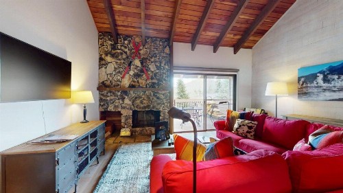 Snowcreek Condominiums Summer Pool with Sun Valley Amenities - image 46