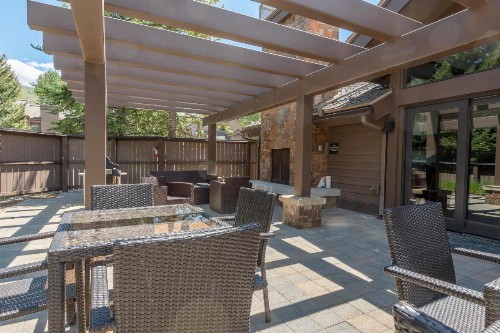 Snowcreek Condominiums Summer Pool with Sun Valley Amenities - image 8
