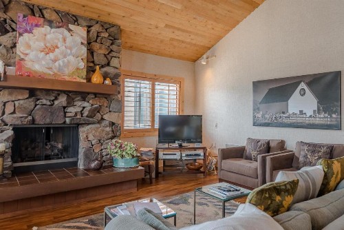Wildflower Condo with access to Sun Valley pool hot tub tennis and golf - image 17