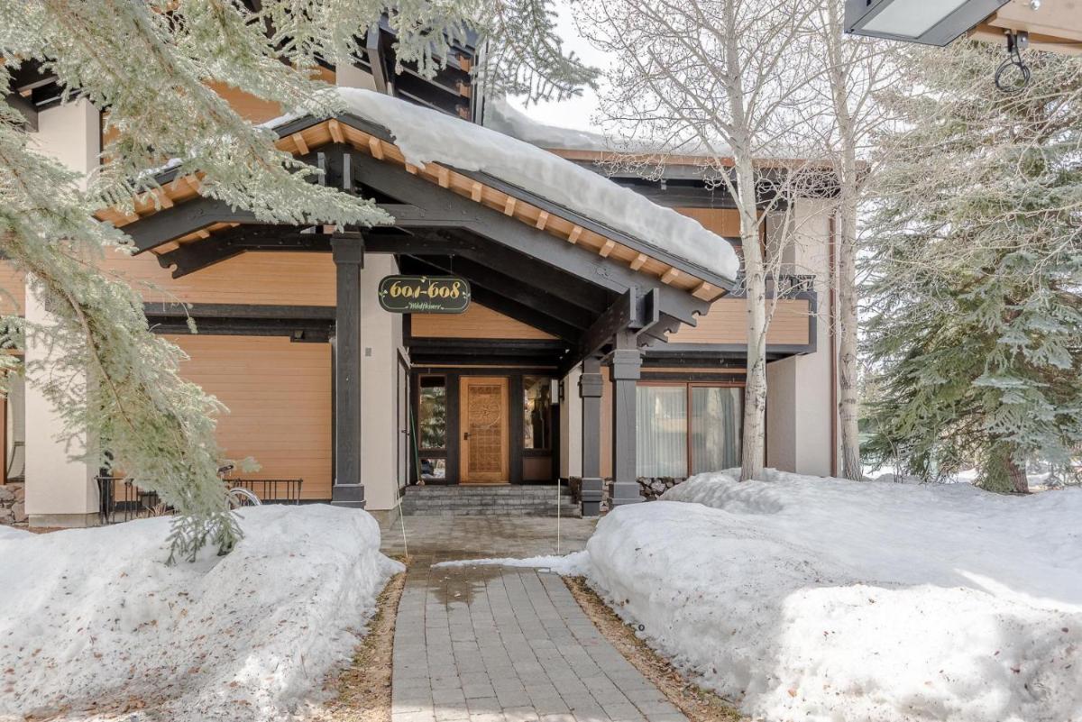 Wildflower Condo with access to Sun Valley pool hot tub tennis and golf - image 7