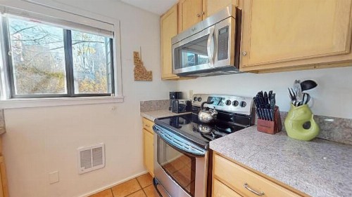 One bedroom Cottonwood with community pool hot tub tennis and golf - image 17