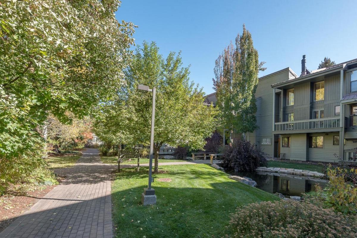 One bedroom Cottonwood with community pool hot tub tennis and golf - image 5