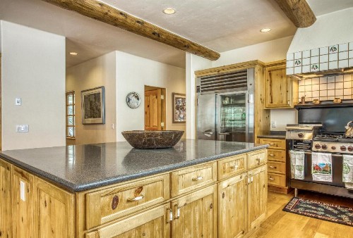 Lane Ranch Mountain Retreat - image 11