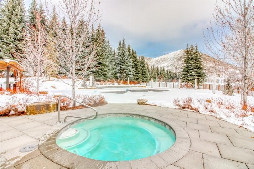 Lane Ranch Mountain Retreat - image 6