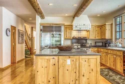 Lane Ranch Mountain Retreat - image 9