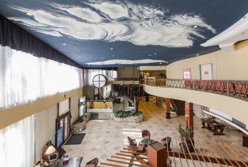 Days Hotel by Wyndham Thunderbird Beach Resort - image 6