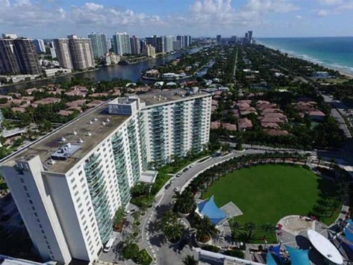 Vacantion Sunny Miami - image 2