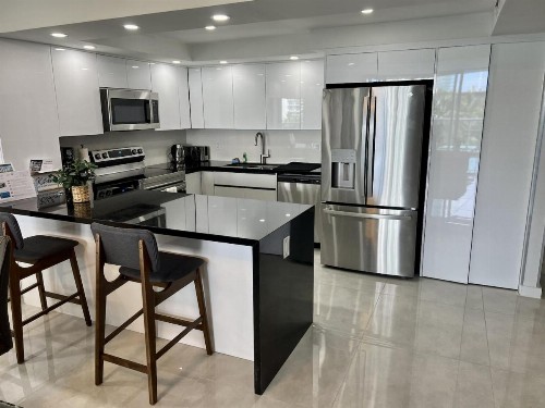 Ocean Reserve Condo by FlatsAway - image 2