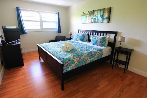 Sunny Isles Apartments by MiaRentals - image 22