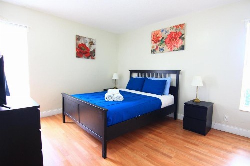 Sunny Isles Apartments by MiaRentals - image 27
