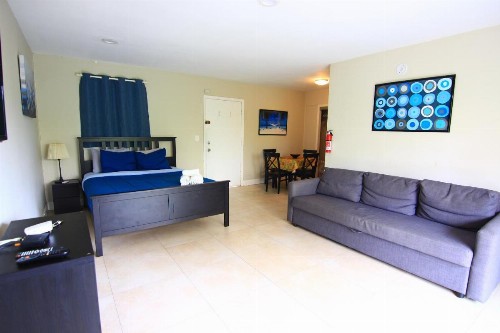 Sunny Isles Apartments by MiaRentals - image 43