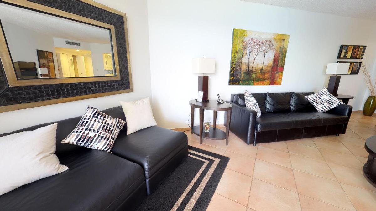 Oceanview Apartments in Sunny Isles - image 6