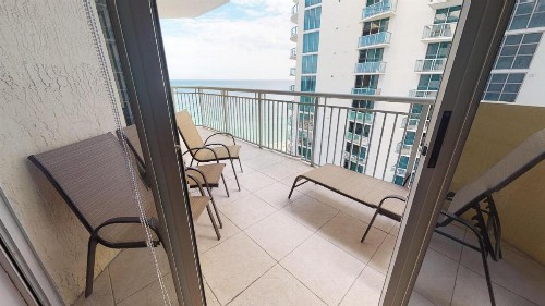 Oceanview Apartments in Sunny Isles - image 9