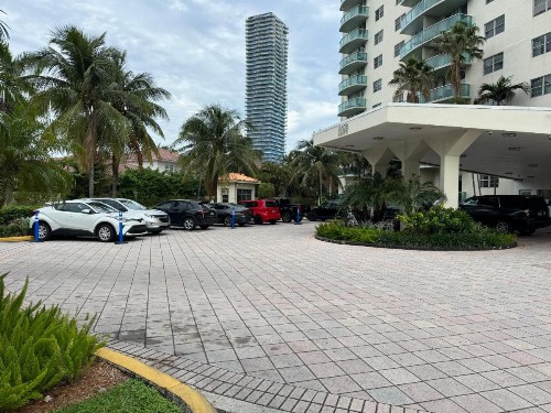Ocean Reserve Miami Luxury Rentals - image 10